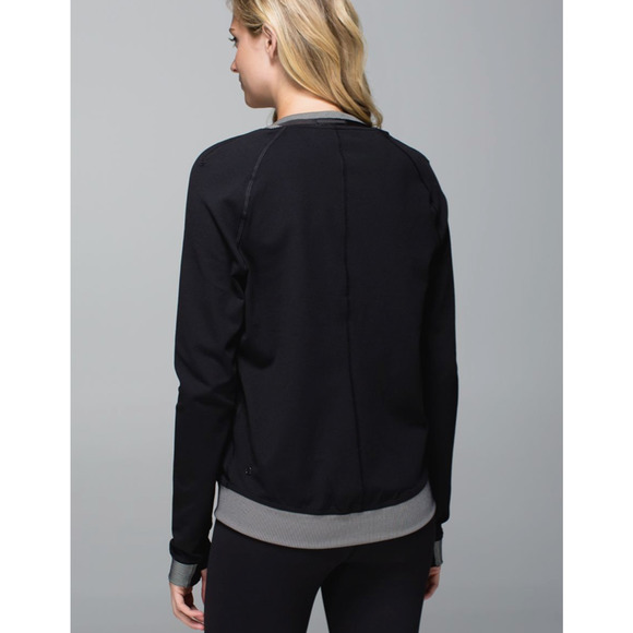 Lululemon H'Om‎ Run Jacket in Black~ 6 - Picture 5 of 8
